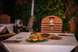 RESTAURANTE JARDINES DE ZORAYA