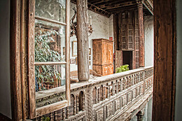 LA CASA DE LOS BALCONES