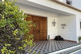 VILLA ASTRIDA MEMORIAL REY BALDUINO